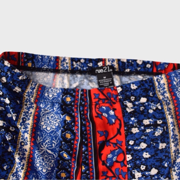 Rue21 Mixed Floral Print High Rise Leggings - Picture 3 of 3